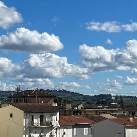 Apartment Casa Nuova A Due Passi Stazione E 20 Minuti Da Firenze