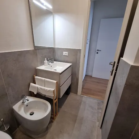 Casa Nuova A Due Passi Stazione E 20 Minuti Da Firenze *